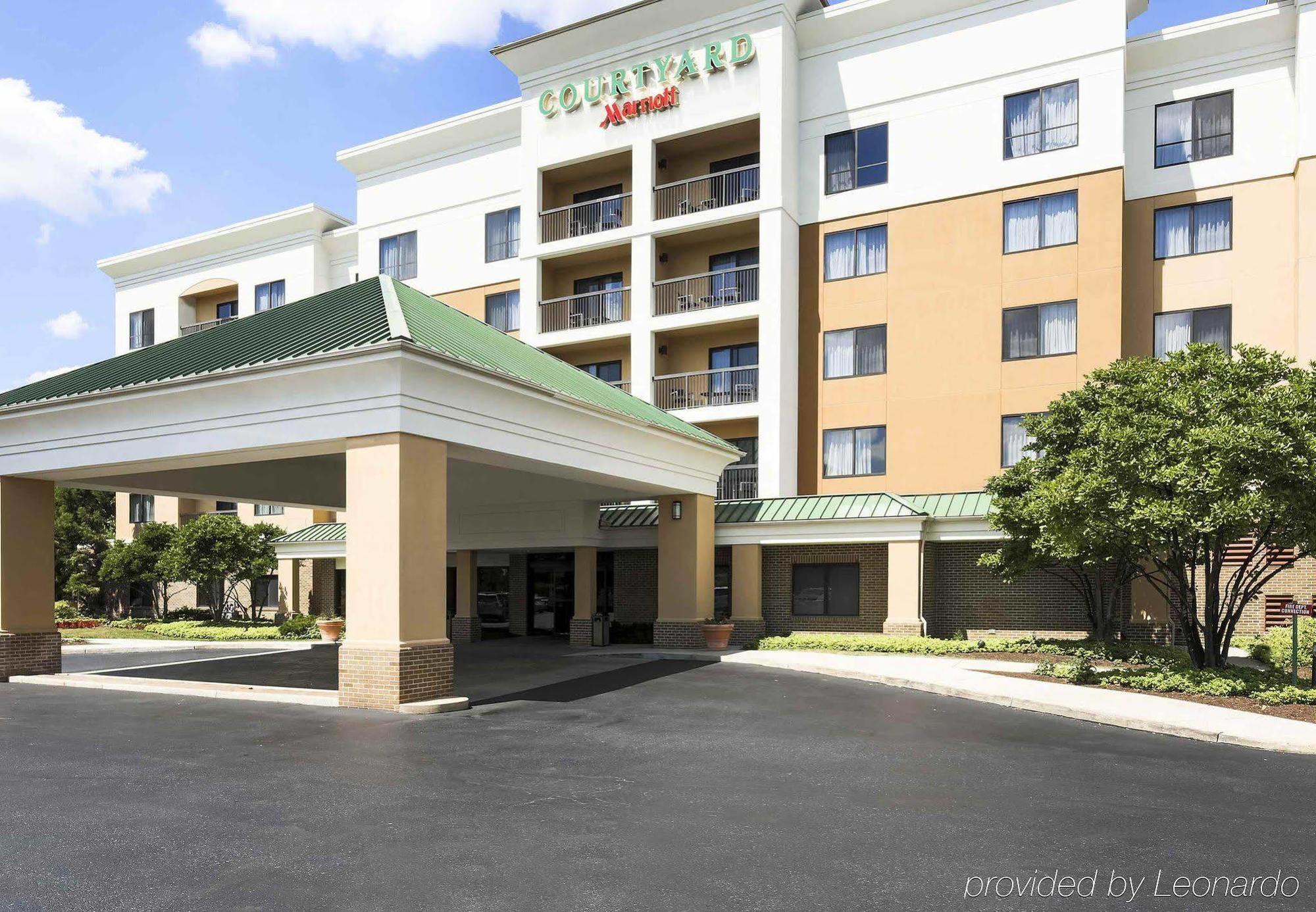 Courtyard Philadelphia/Langhorne Hotel Exterior foto